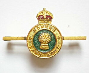 World War Two Women's Land Army Tie Pie Badge