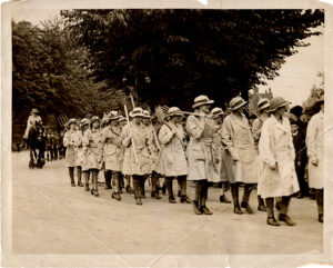 Women farm workers from Crescent School on 27th May 1918 used in the Sunday Pictorial. Daily Mirror Library. Courtesy of Catherine Procter.