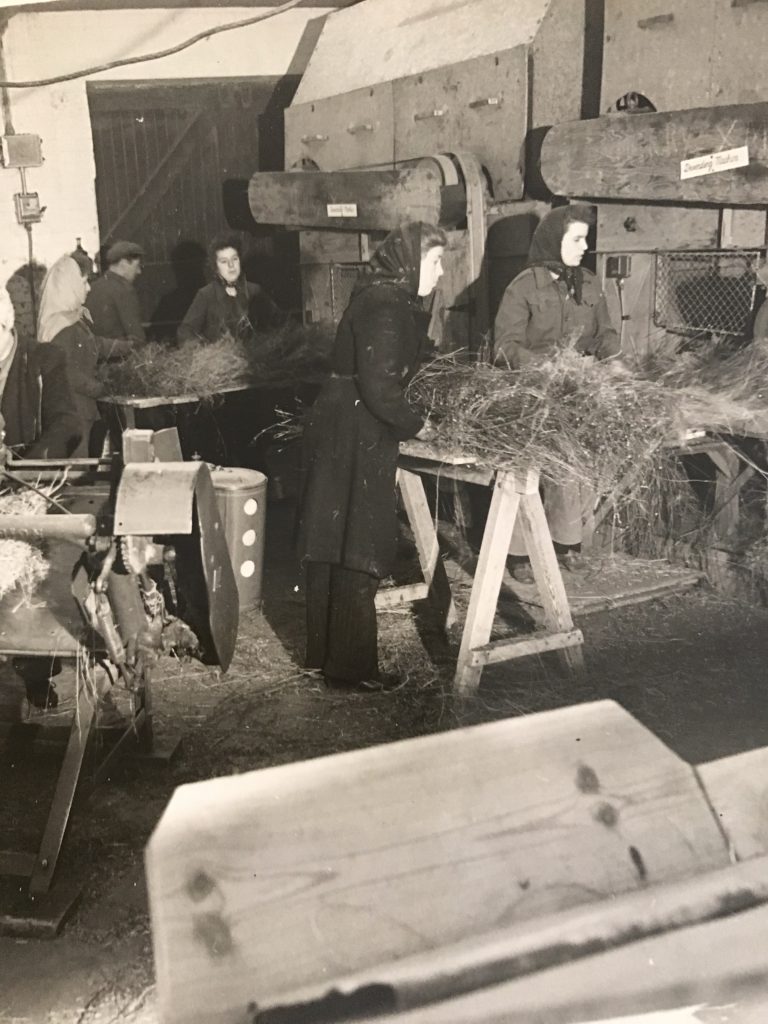 Land Girls At Pluckley Flax Mill