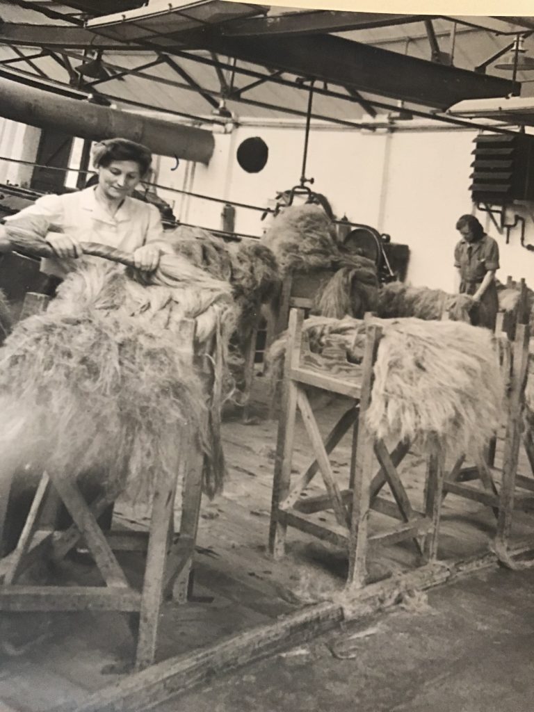 Land Girls At Pluckley Flax Mill