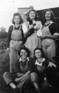 Land Girls at WLA Hostel in 1945